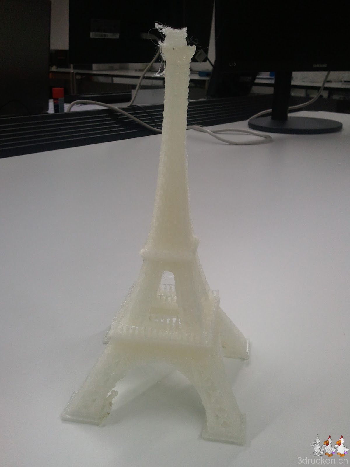 Eiffelturm ungesäubert aus dem BfB 3DTouch