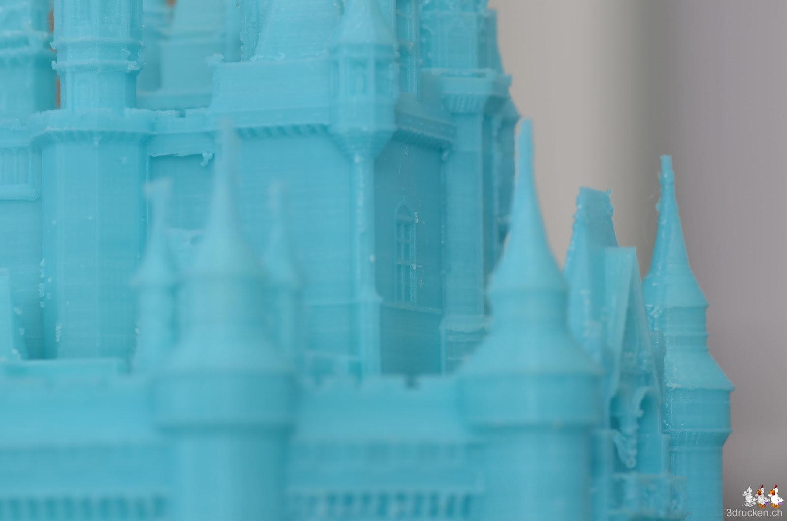 Disney Schloss mit netfabb Studio repariert